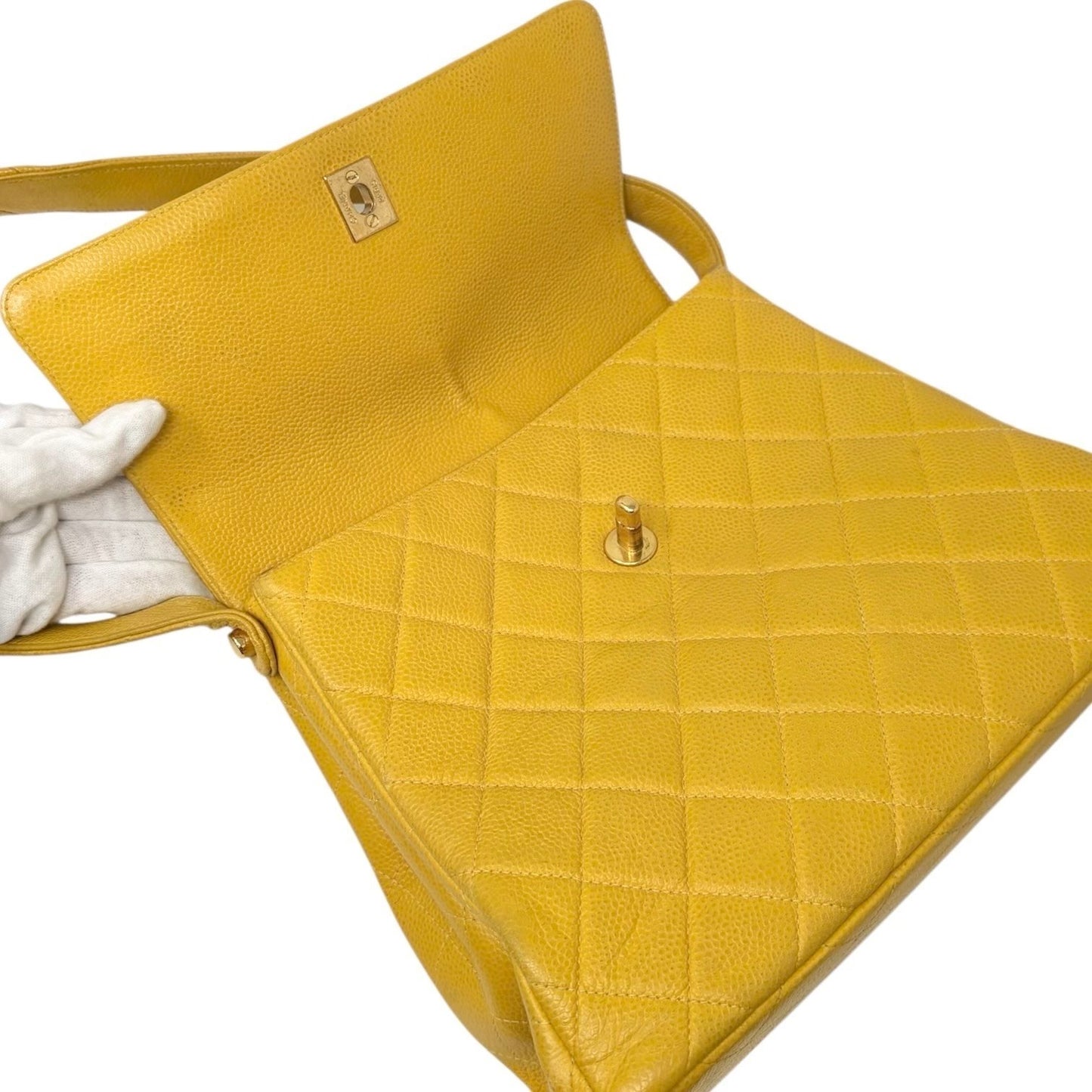 CHANEL Vintage CC Logo Turnlock Quilted Flap Shoulder Bag Yellow Gold Leather
