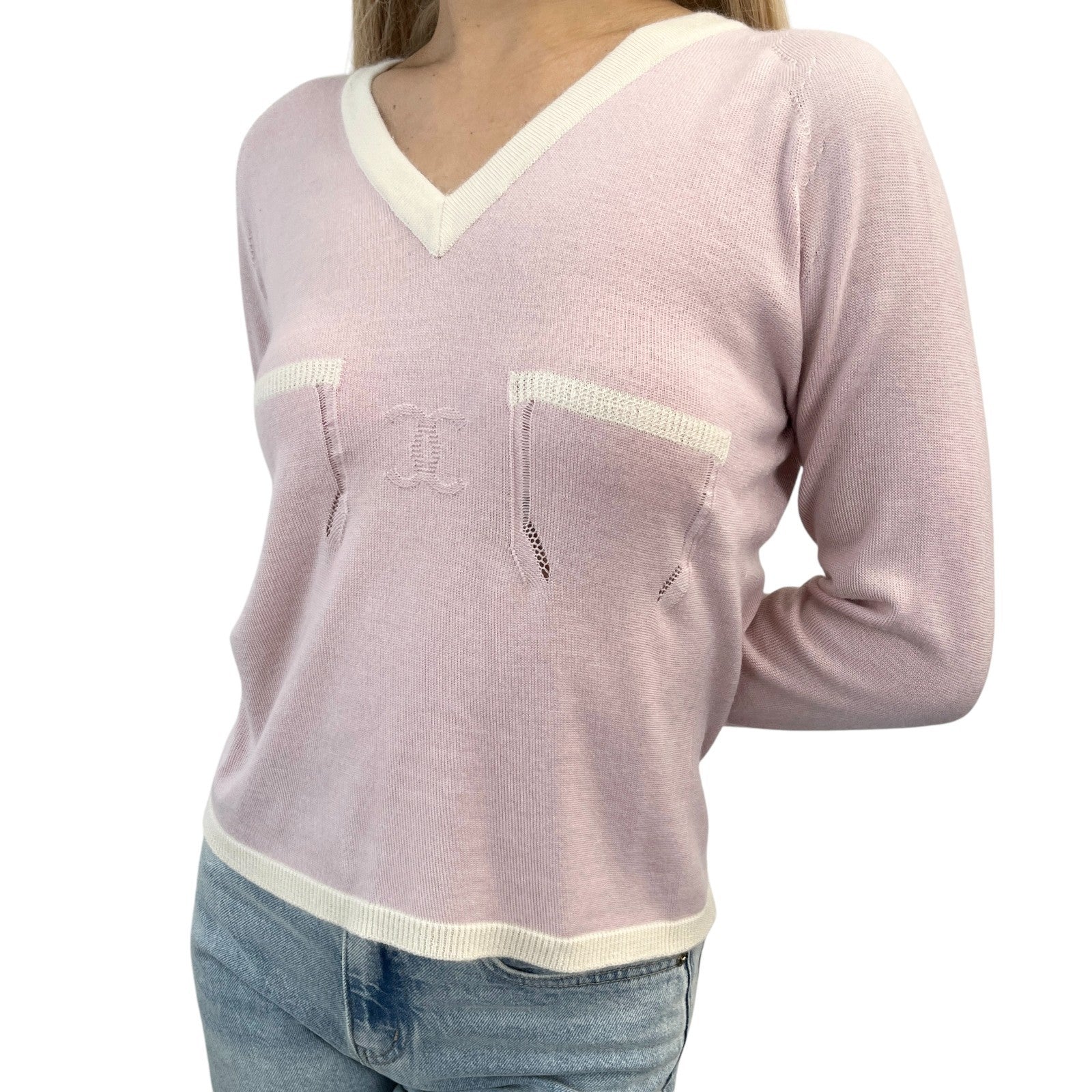 CHANEL Vintage 04C CC Logo Knit Sweater Top #38 Pocket Pink Cream Cashmere
