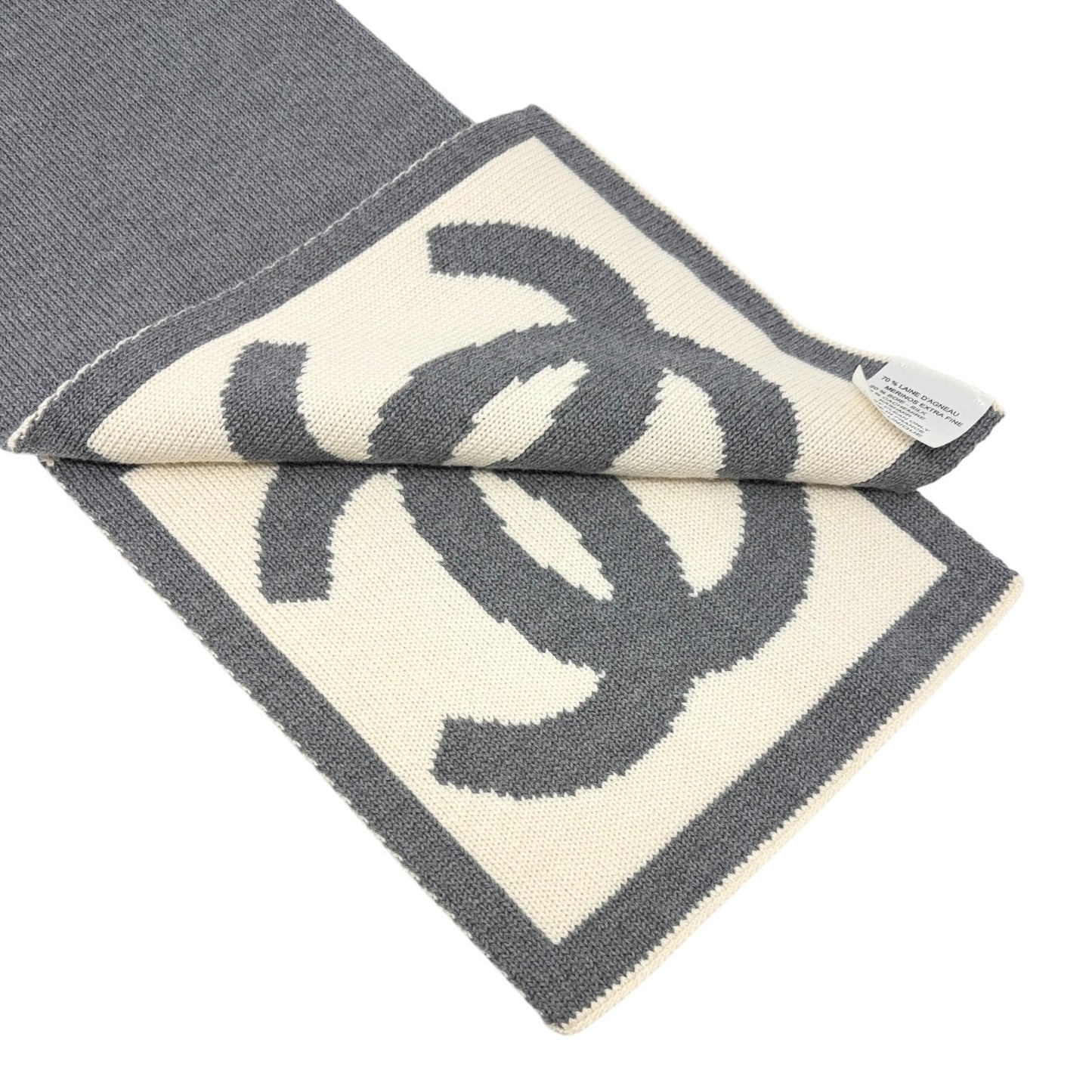 CHANEL Sport Vintage CC Big Logo Muffler Scarf Wrap Accessory Gray Cream Wool