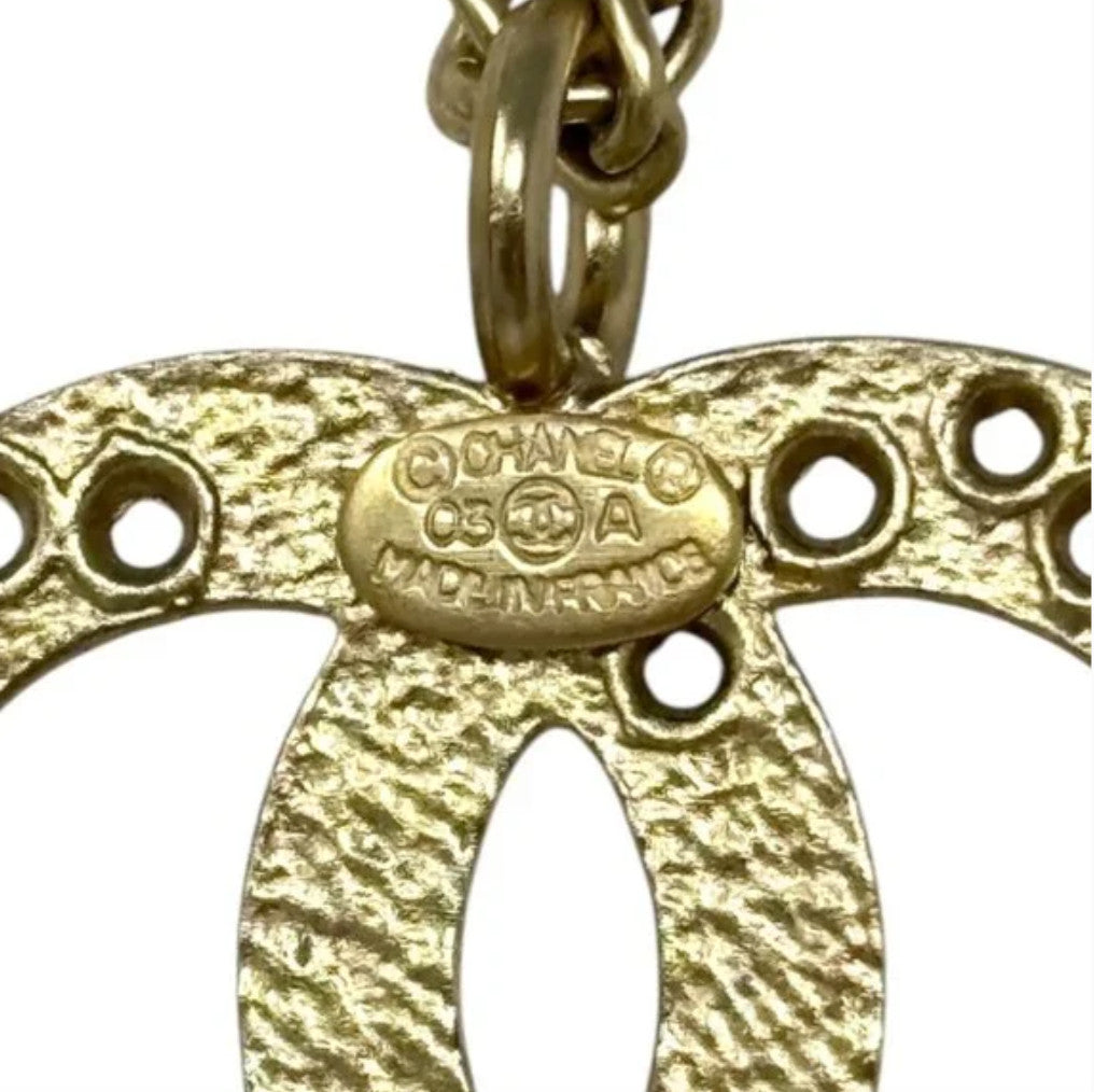 CHANEL Vintage 03A CC Mark Logo Necklace Accessory Star Jewelry Gold Metal