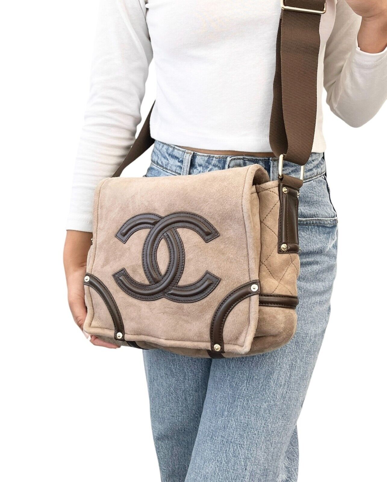 CHANEL Vintage 2006 CC Logo Mouton Crossbody Bag Shoulder Bag Greige Leather