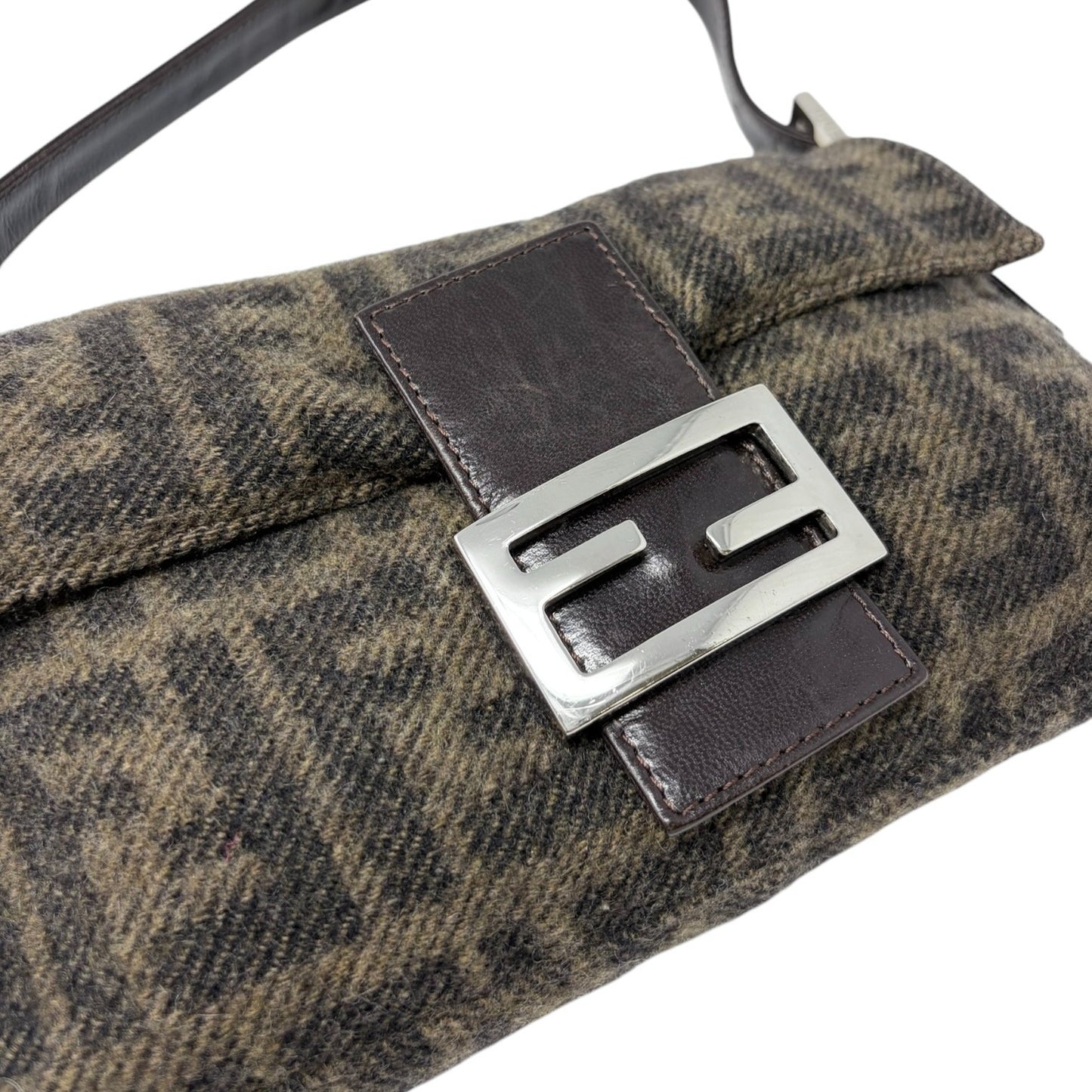 FENDI Vintage FF Logo Knit Wool Mamma Baguette Shoulder Bag Brown 902241