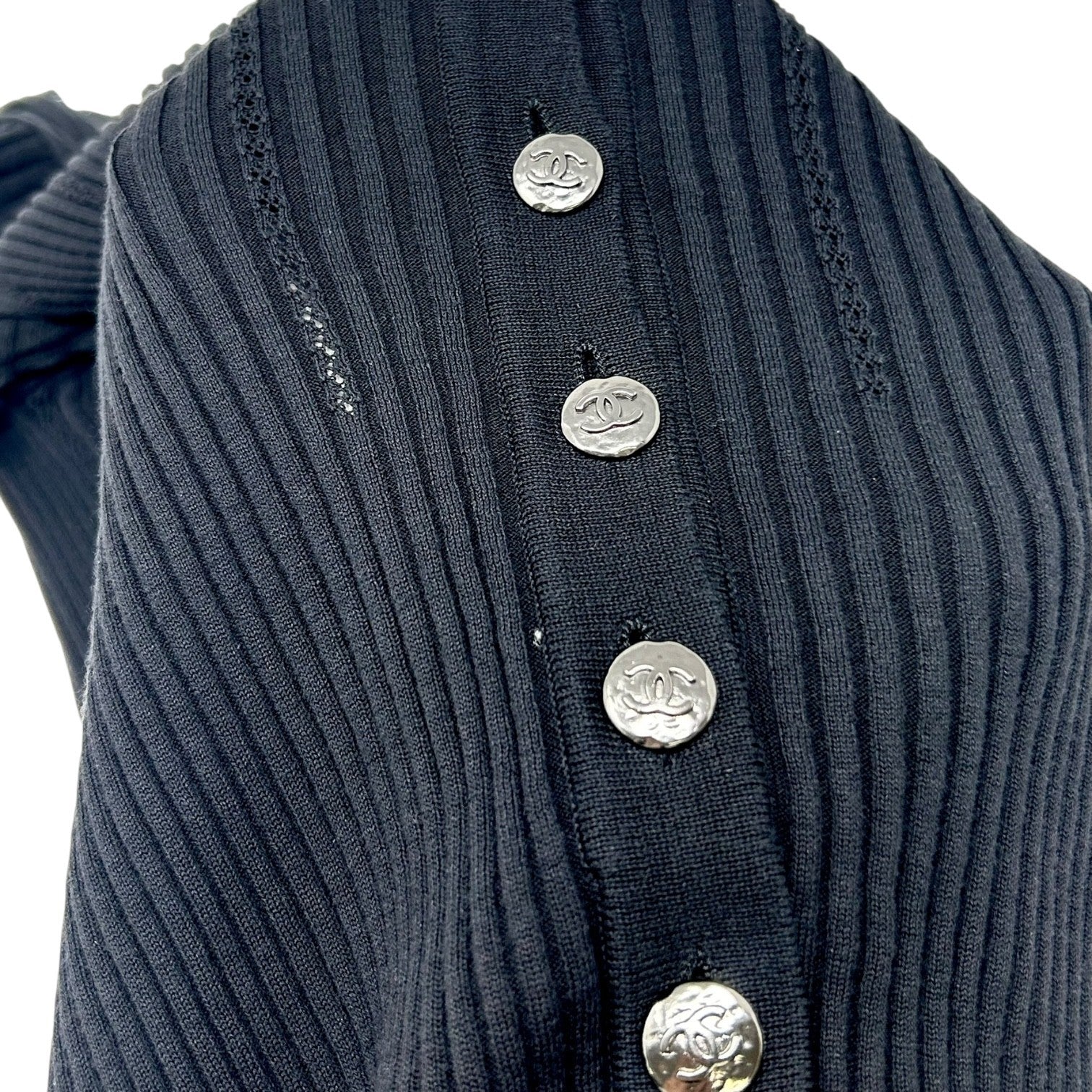 CHANEL Vintage 08P CC Logo Rib Knit Top #34 Black Cotton Silver Short Sleeve