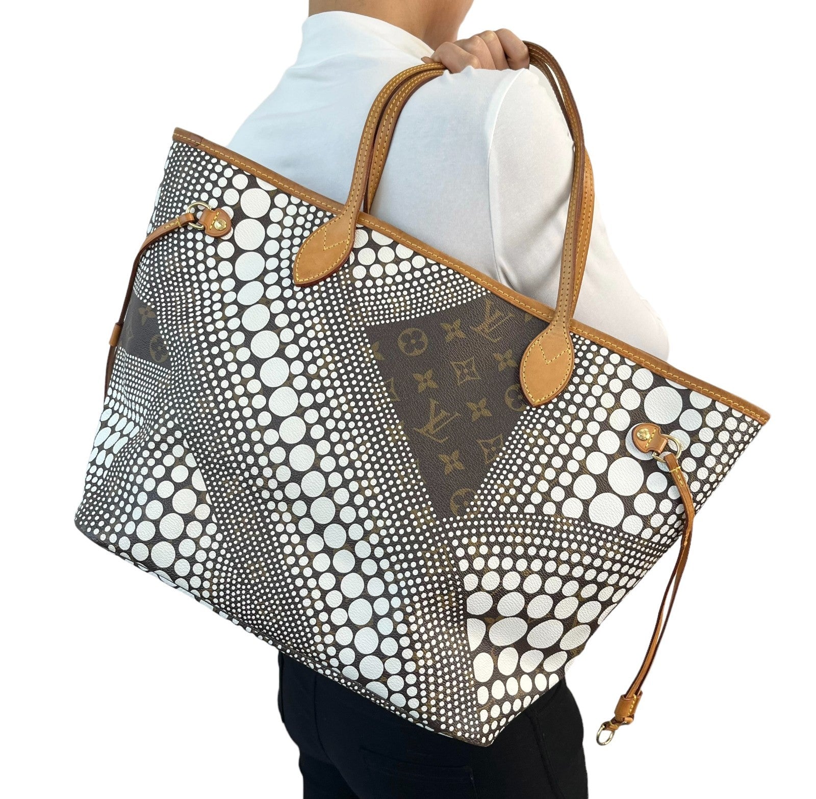 LOUIS VUITTON Vintage Monogram Neverfull MM Yayoi Kusama Tote Bag Dots White
