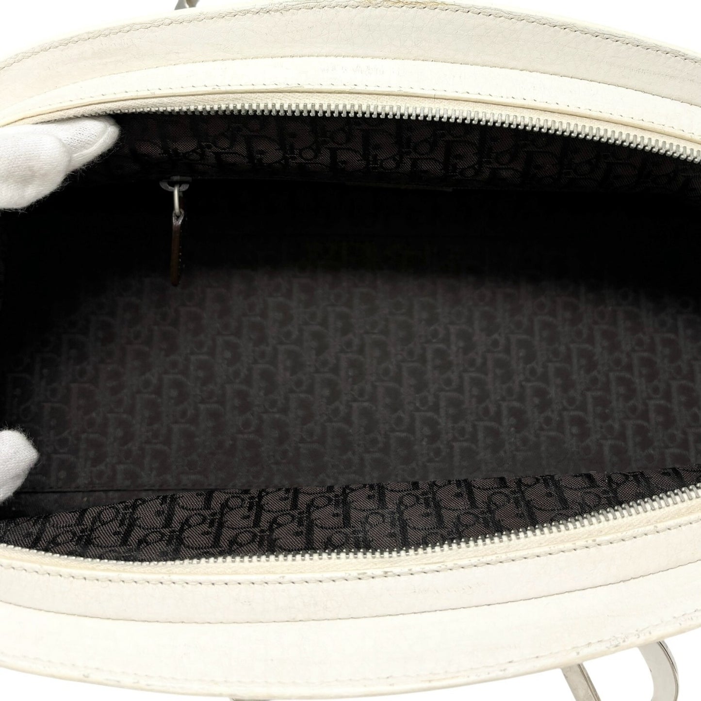 Christian Dior Vintage 2005 CD Logo Stitch Handbag White Silver Leather Rank AB