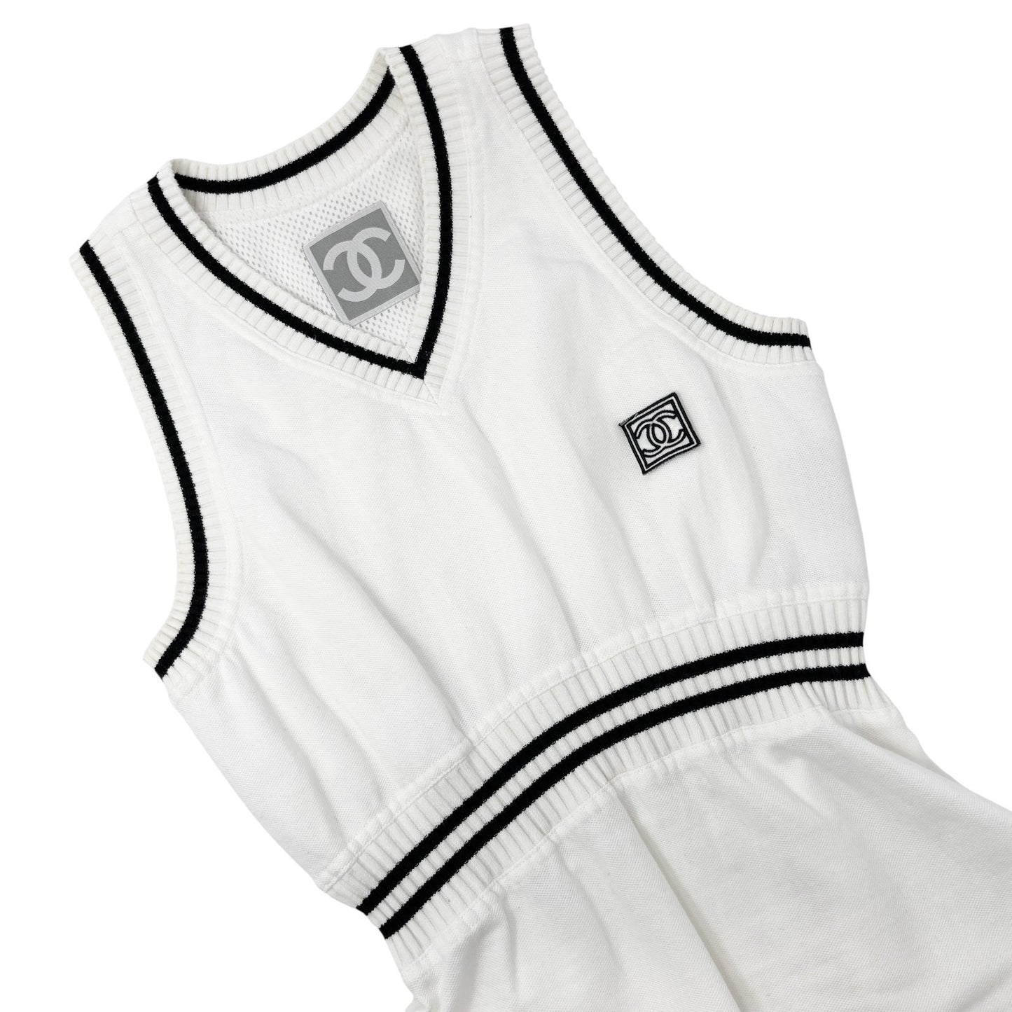CHANEL Sport Vintage 04S CC Logo Patch Tank Top Tunic #38 White Black Cotton