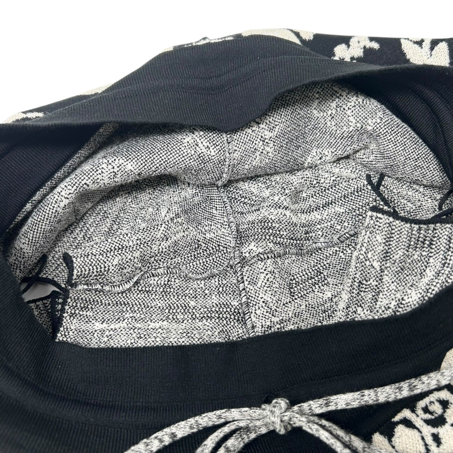 CHANEL Vintage 14C CC Logo Short Pants Bottoms #36 Black White Cotton Rayon