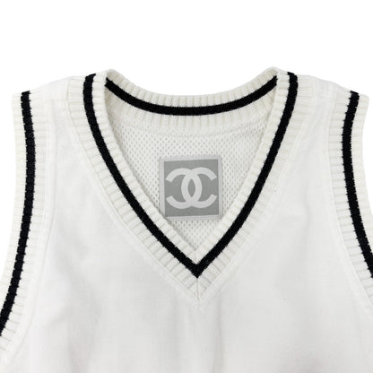 CHANEL Sport Vintage 04S CC Logo Patch Tank Top Tunic #38 White Black Cotton