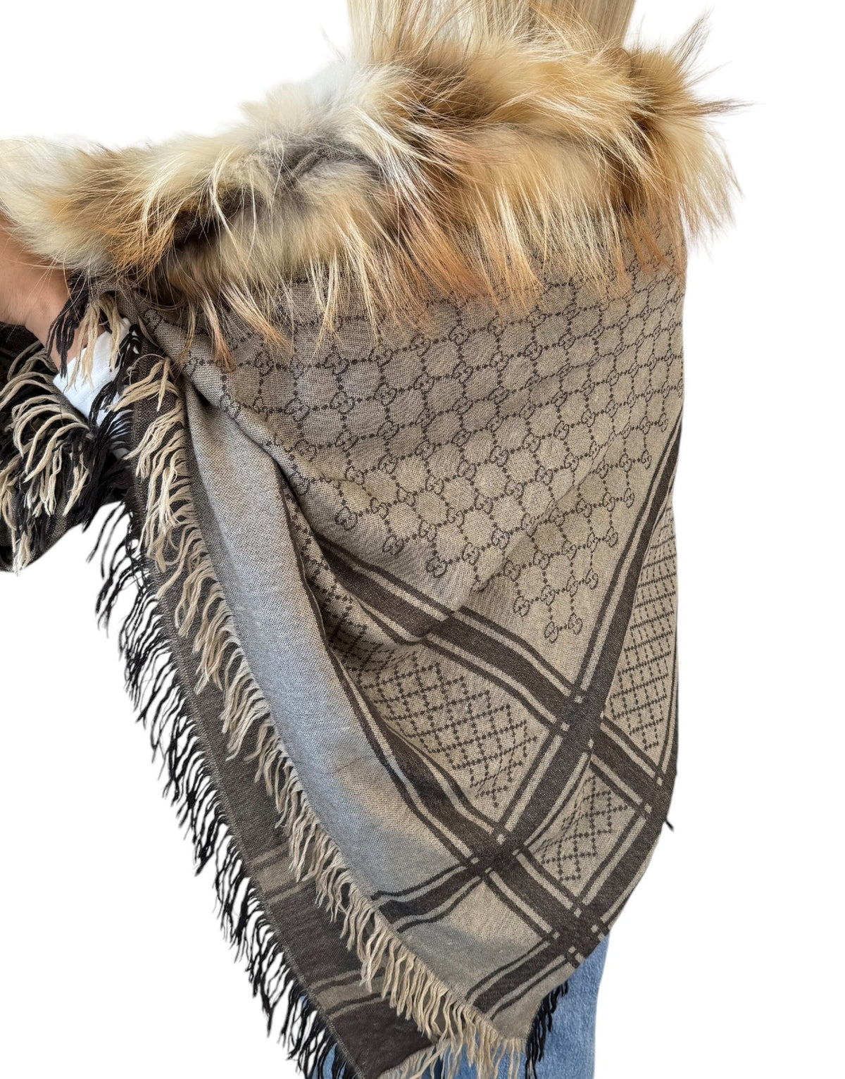 GUCCI Vintage GG Monogram Fox Fur Shawl Scarf Wrap Brown Gray Wool Silk 902842