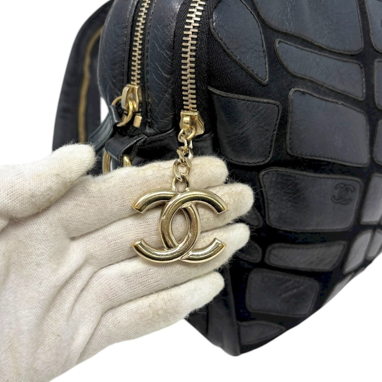 CHANEL Vintage CC Logo Crossbody Bag Lambskin Jersey Scales Leather Black Gold