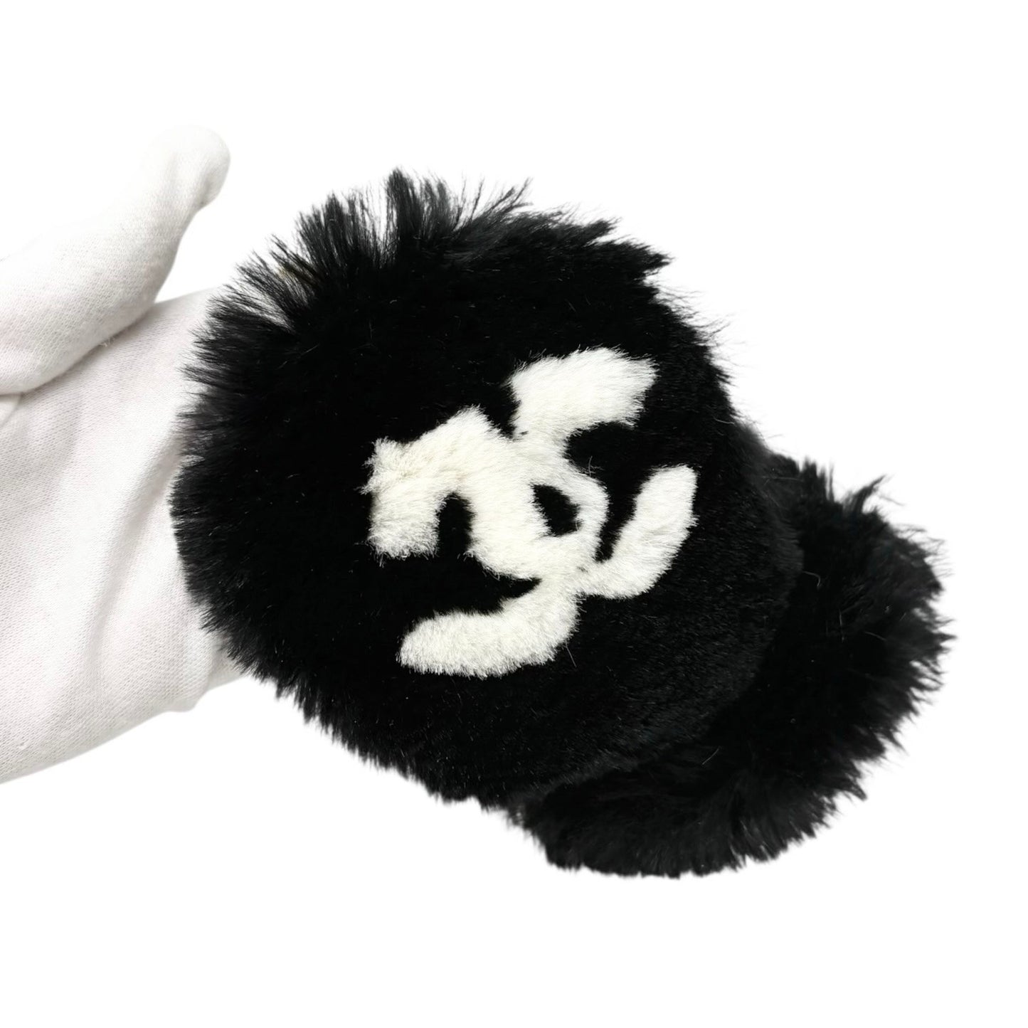 CHANEL Vintage 01A Pearl CC Mark Logo Fur Earmuffs Black Gold White