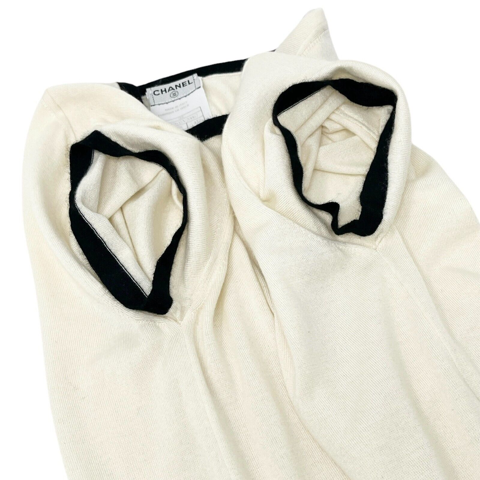 CHANEL Vintage 06C CC Mark Logo Knit Top #42 Pocket Pullover Cream Cashmere