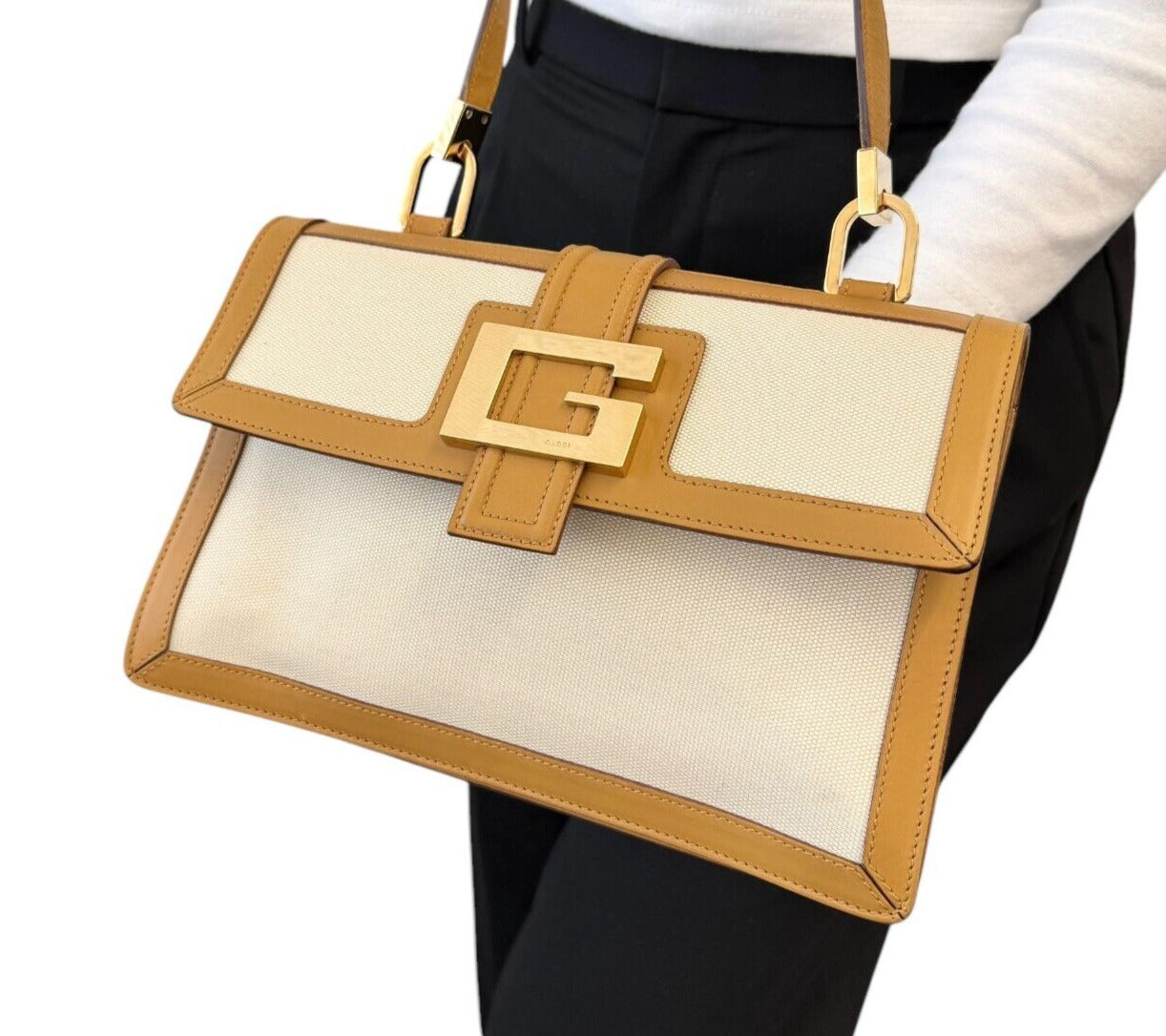 GUCCI Vintage G Square Logo Shoulder Bag Cream Camel Gold Canvas Leather