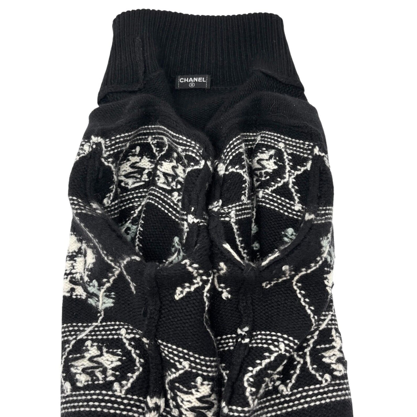 CHANEL Vintage 95A CC Logo Turtleneck Sweater Top Cashmere Black White