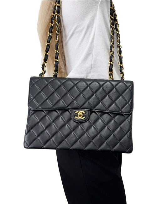 CHANEL Vintage CC Turnlock Quilted Chain Shoulder Bag Black Gold Leather 902905