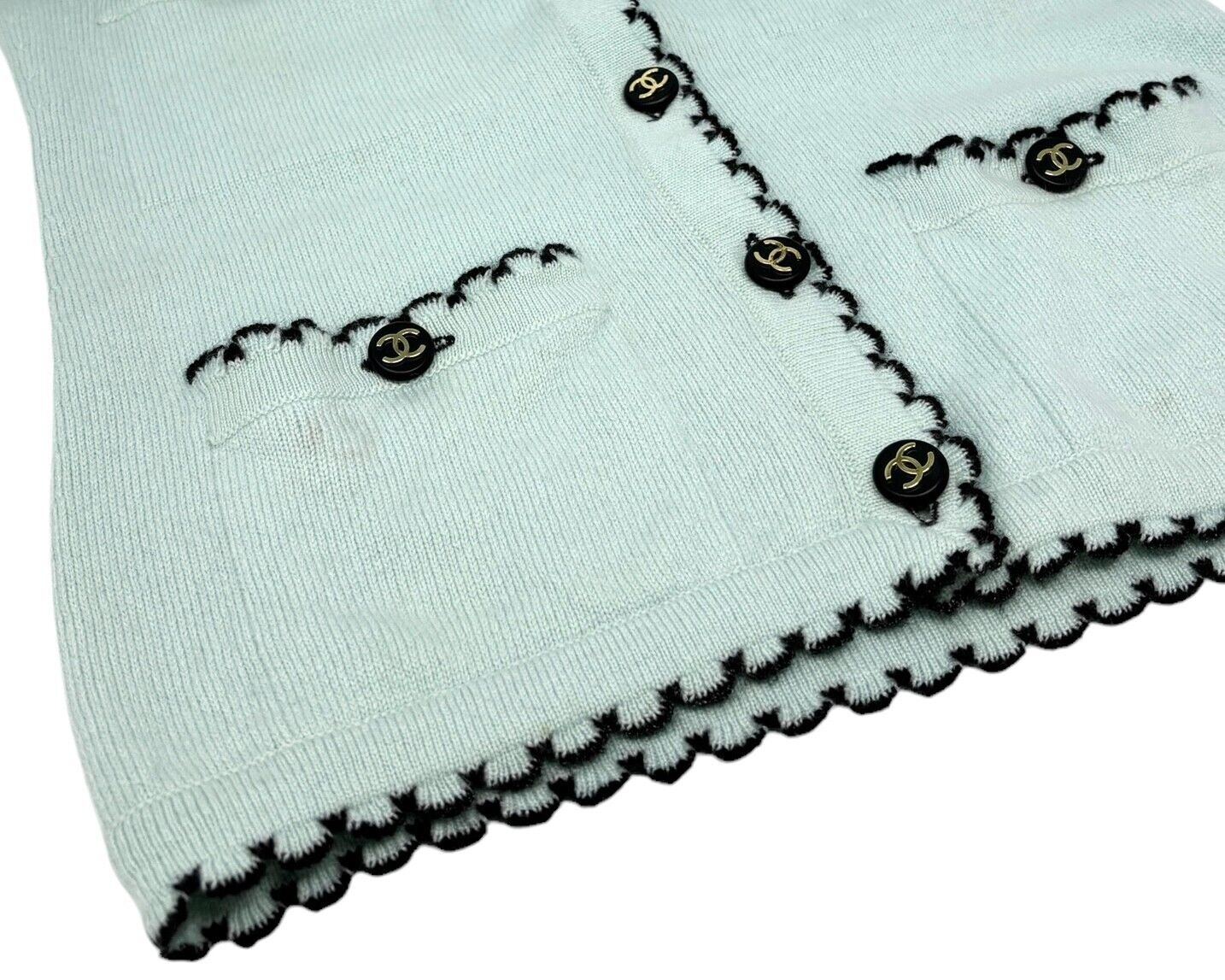 CHANEL Vintage 94C CC Logo Trimmed Cardigan Knit Top Light Green Cashmere