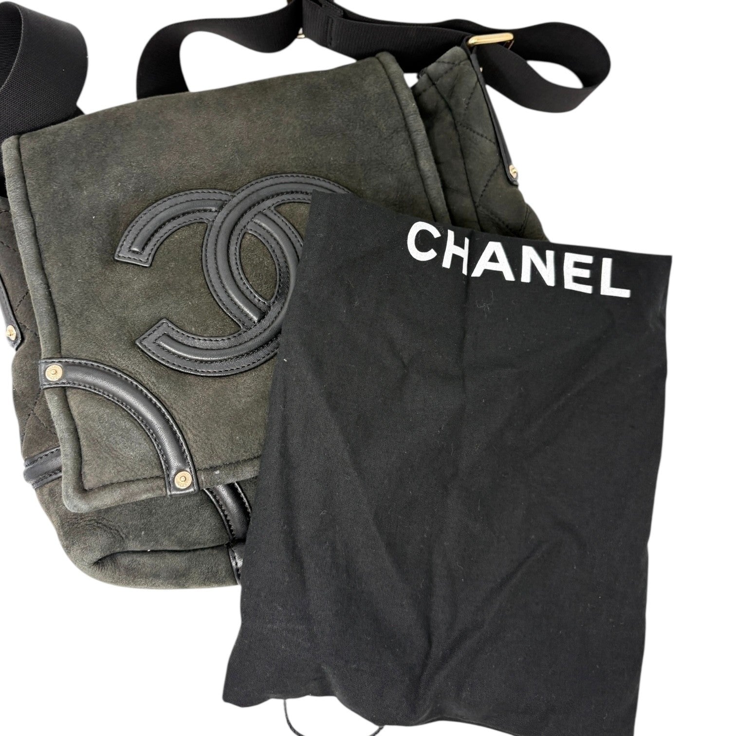 CHANEL Vintage 2006 CC Logo Shearling Messenger Crossbody Bag Black Mouton