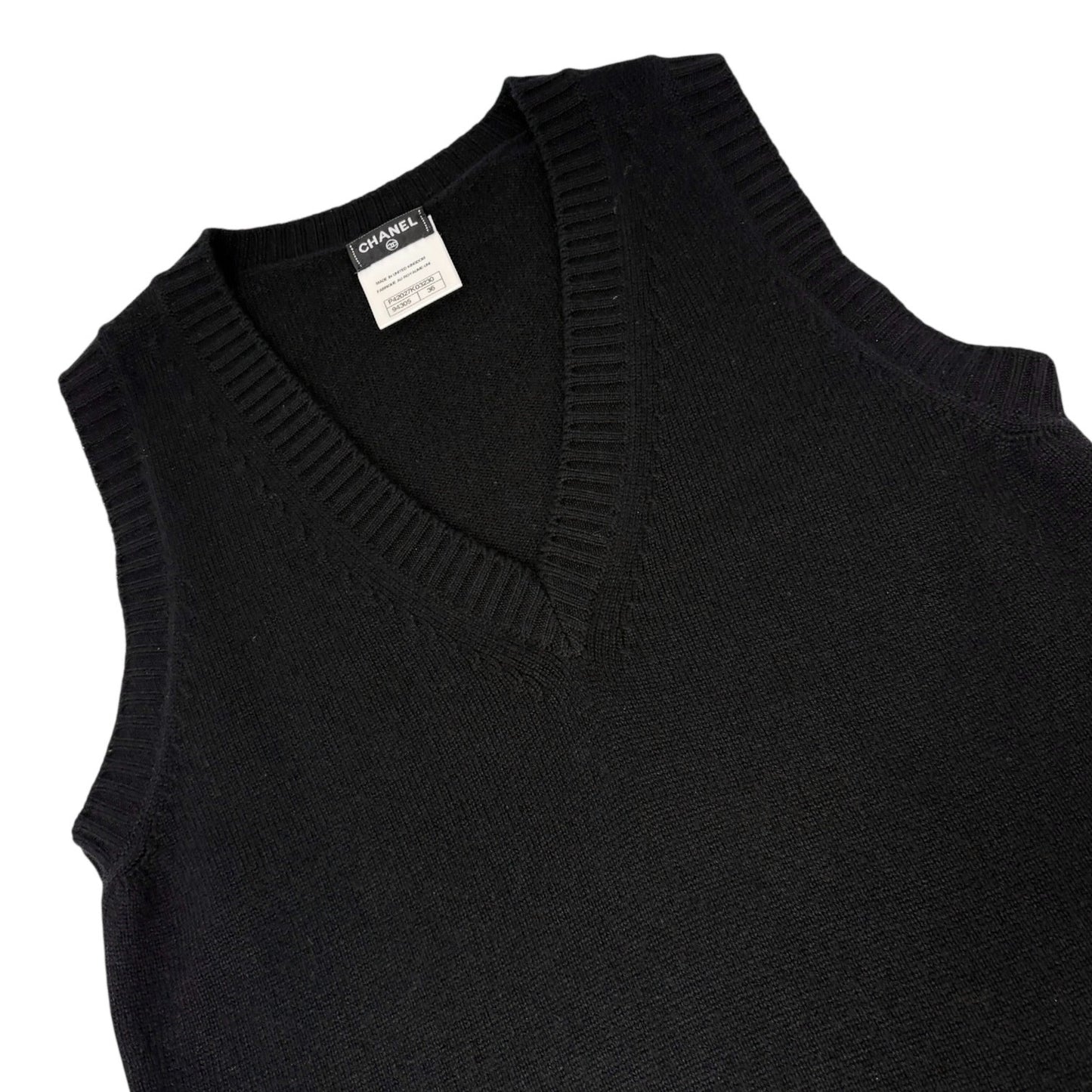 CHANEL Vintage P42027 CC Turnlock Sleeveless Cashmere Knit Dress #36 Black