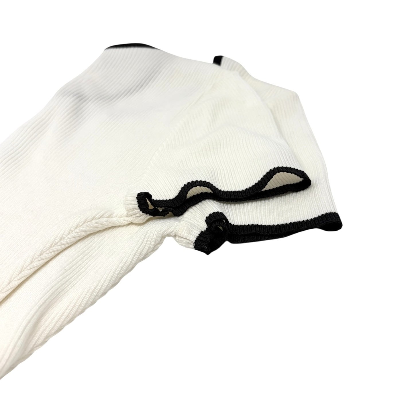 CHANEL Vintage 95P CC Logo Button Knit Cropped Ribbed T-shirt #42 White Cotton