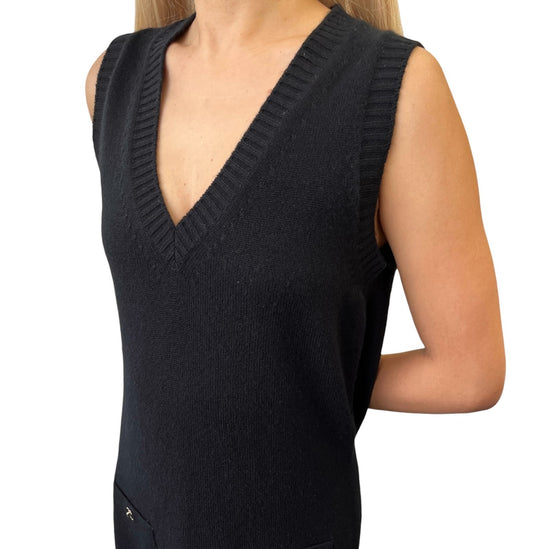 CHANEL Vintage P42027 CC Turnlock Sleeveless Cashmere Knit Dress #36 Black