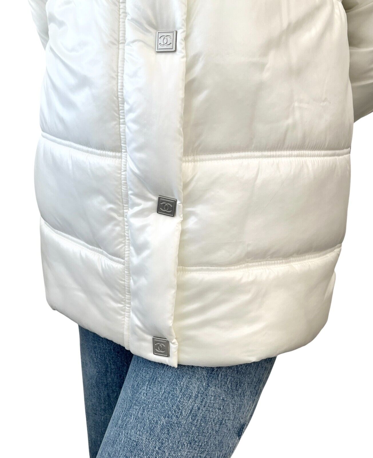 CHANEL Sport Vintage 03A CC Logo Puffer Jacket #38 Zip Button White Polyamide