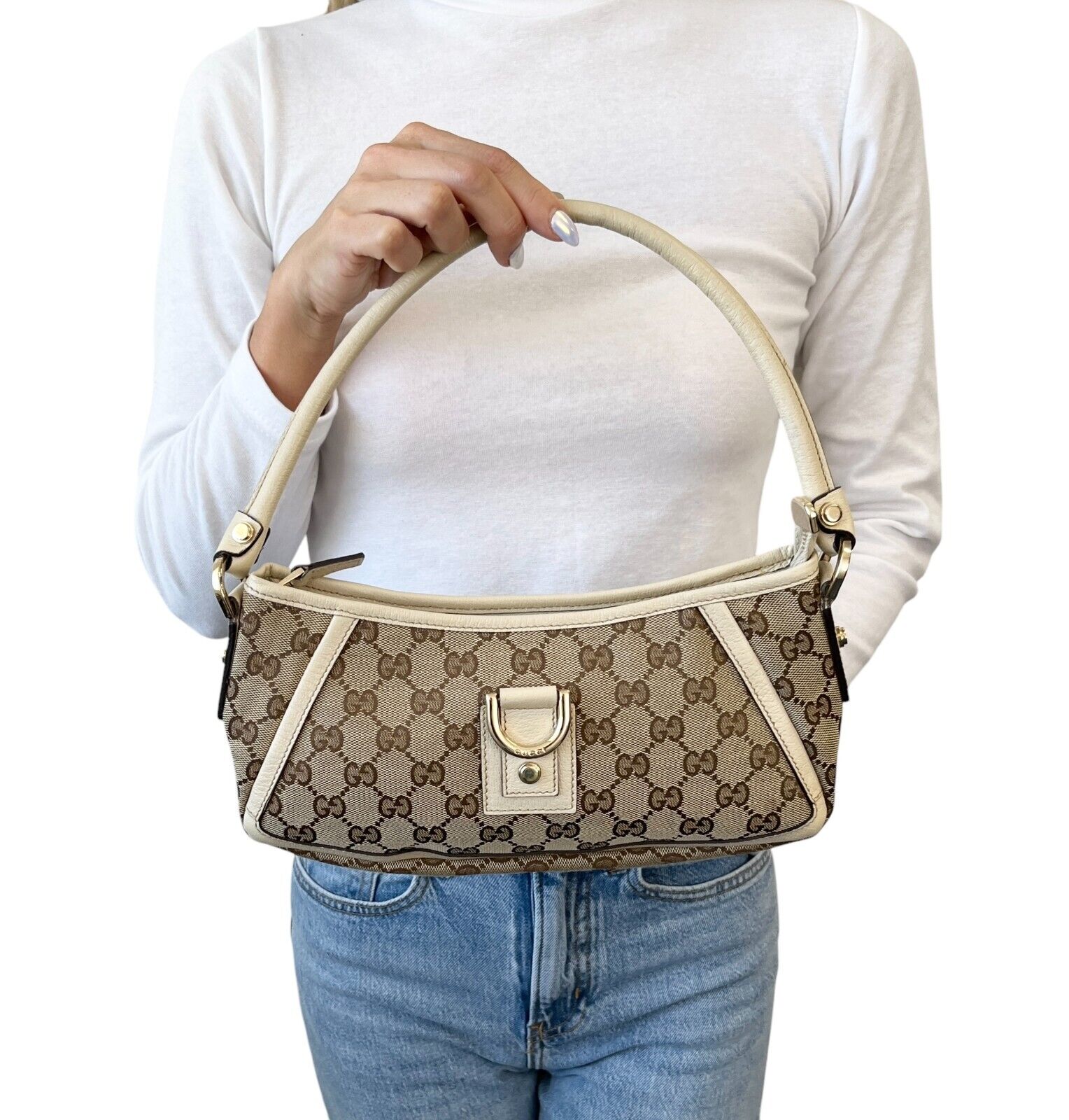 GUCCI Vintage GG Monogram Logo Shoulder Bag Zip Beige Silver Canvas Pochette