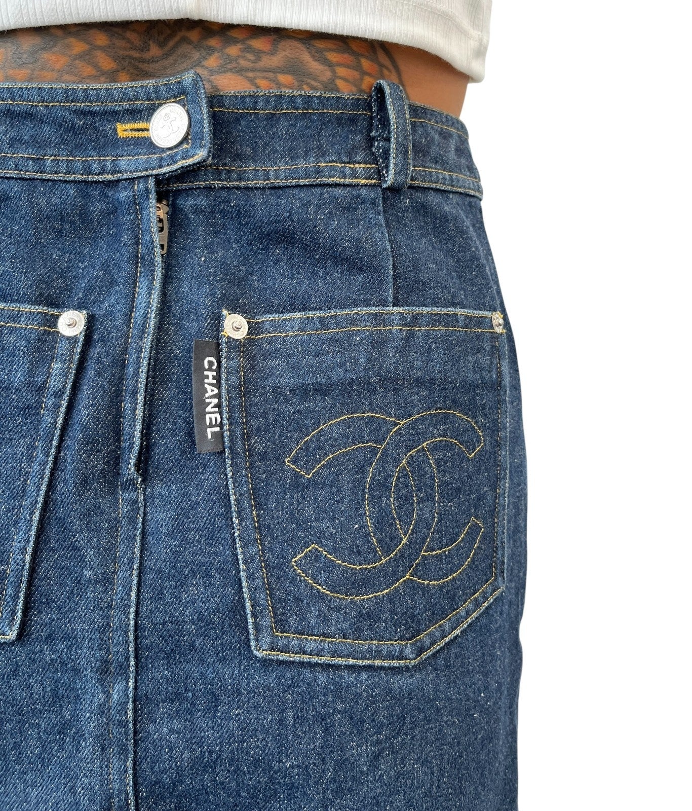 CHANEL Vintage 96P CC Mark Logo Denim Skirt #36 Dark Blue Yellow Cotton