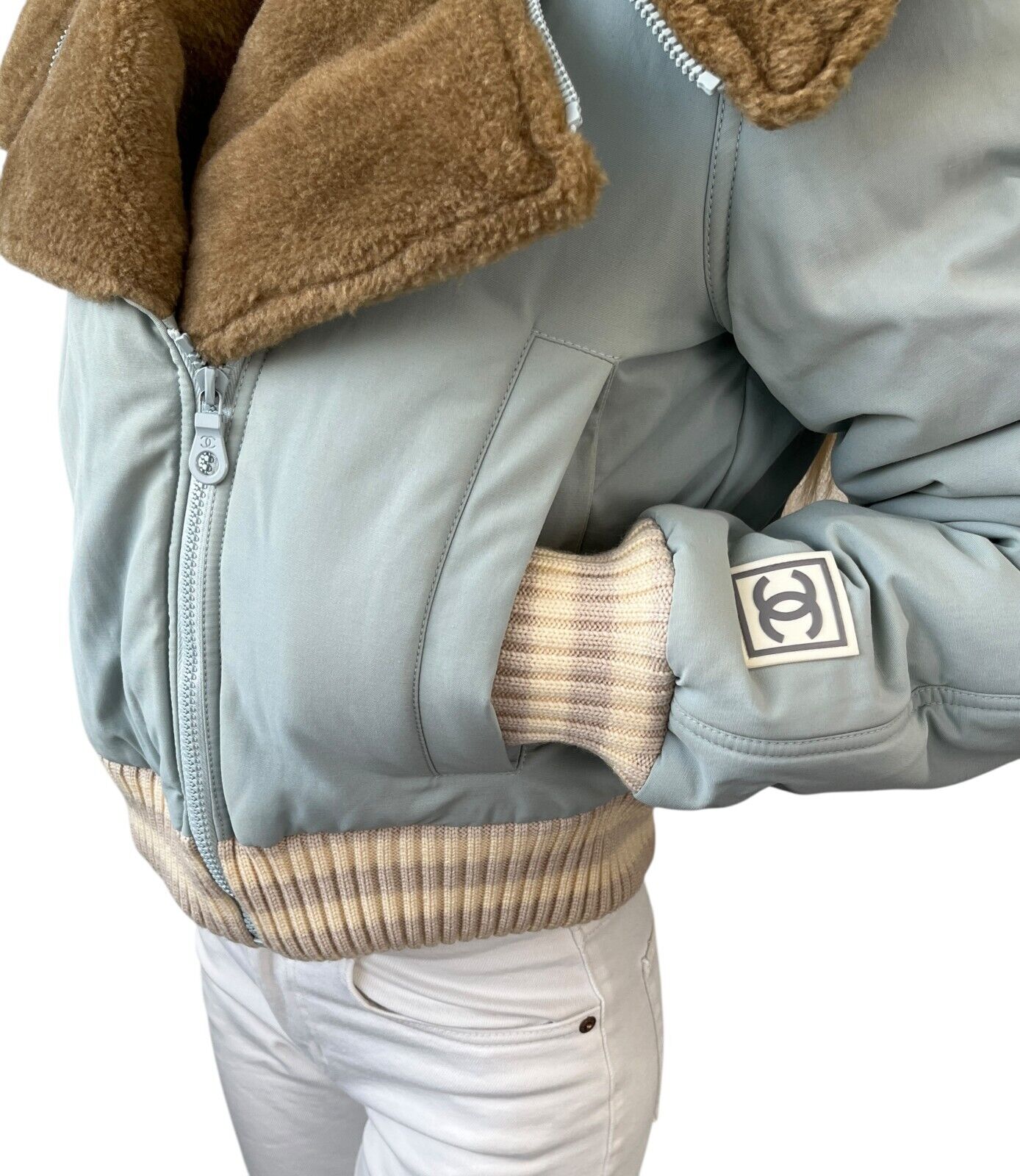 CHANEL Sport Vintage 01A CC Mark Logo Puffer Jacket Blue Cream Polyamide Fur