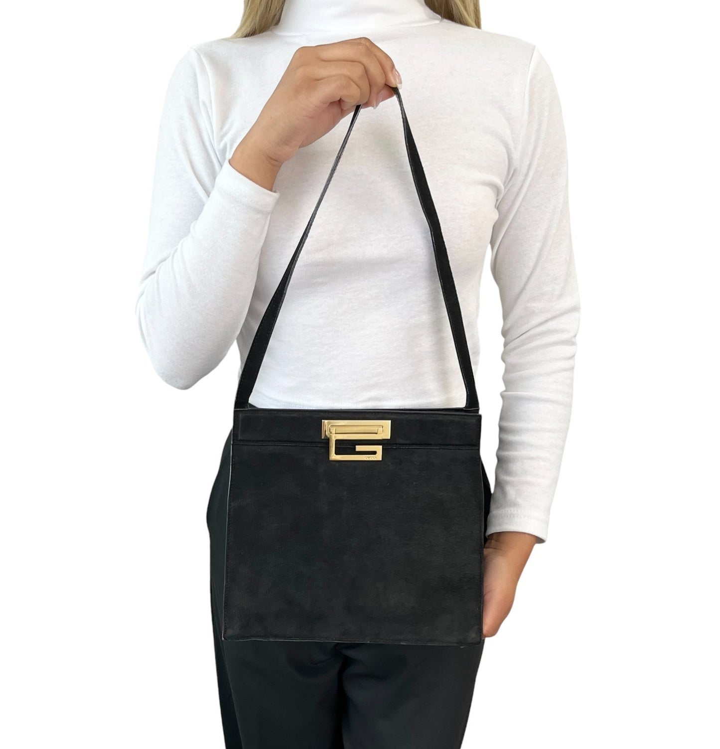 GUCCI Vintage G Square Logo Shoulder Bag Handbag Black Gold Suede Leather 902582