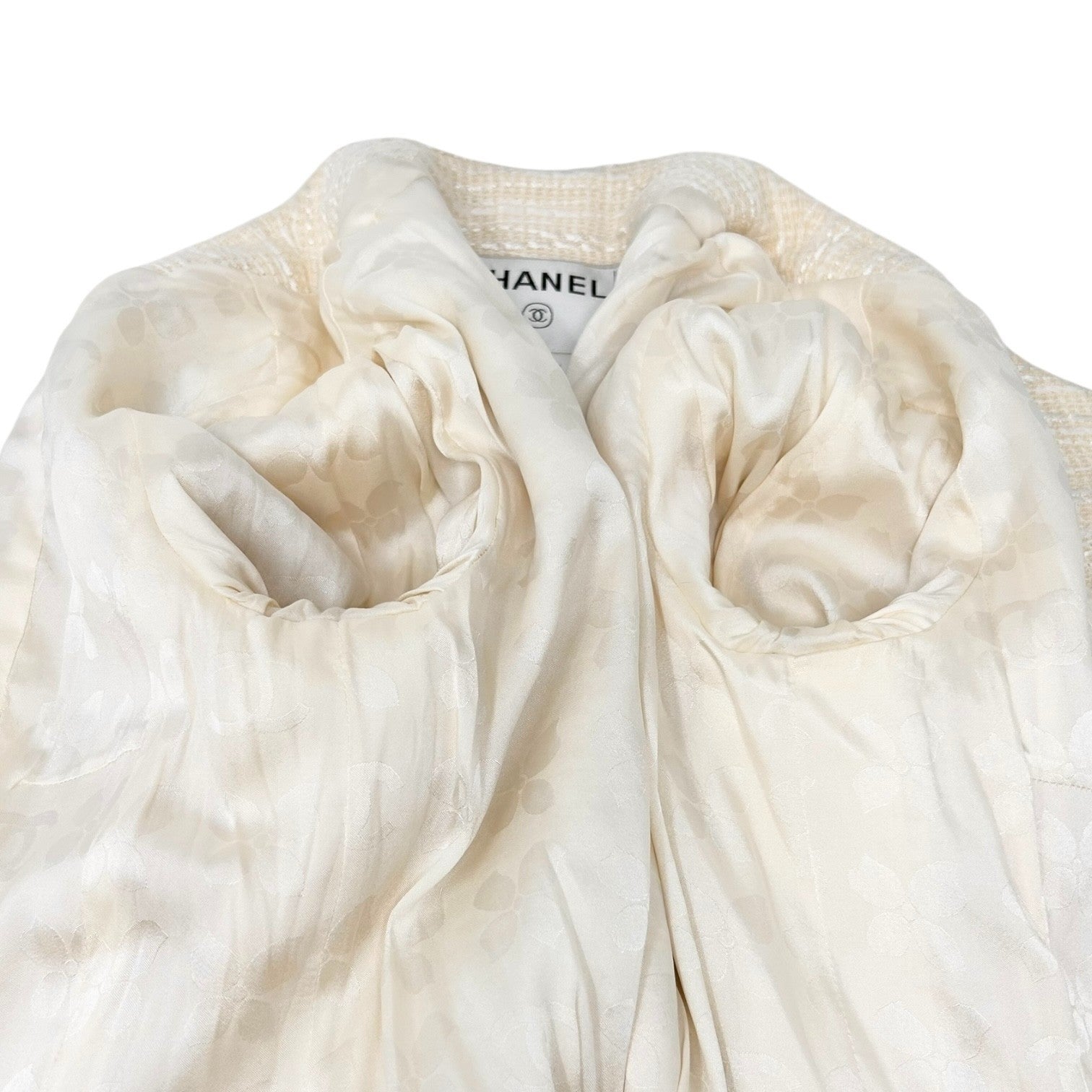 CHANEL Vintage 02P CC Logo Tweed Jacket #38 Cream Black Long Sleeve Zip Button