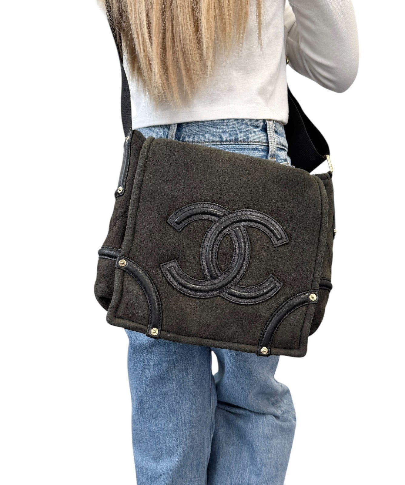 CHANEL Vintage 2006 CC Logo Shearling Messenger Crossbody Bag Black Mouton