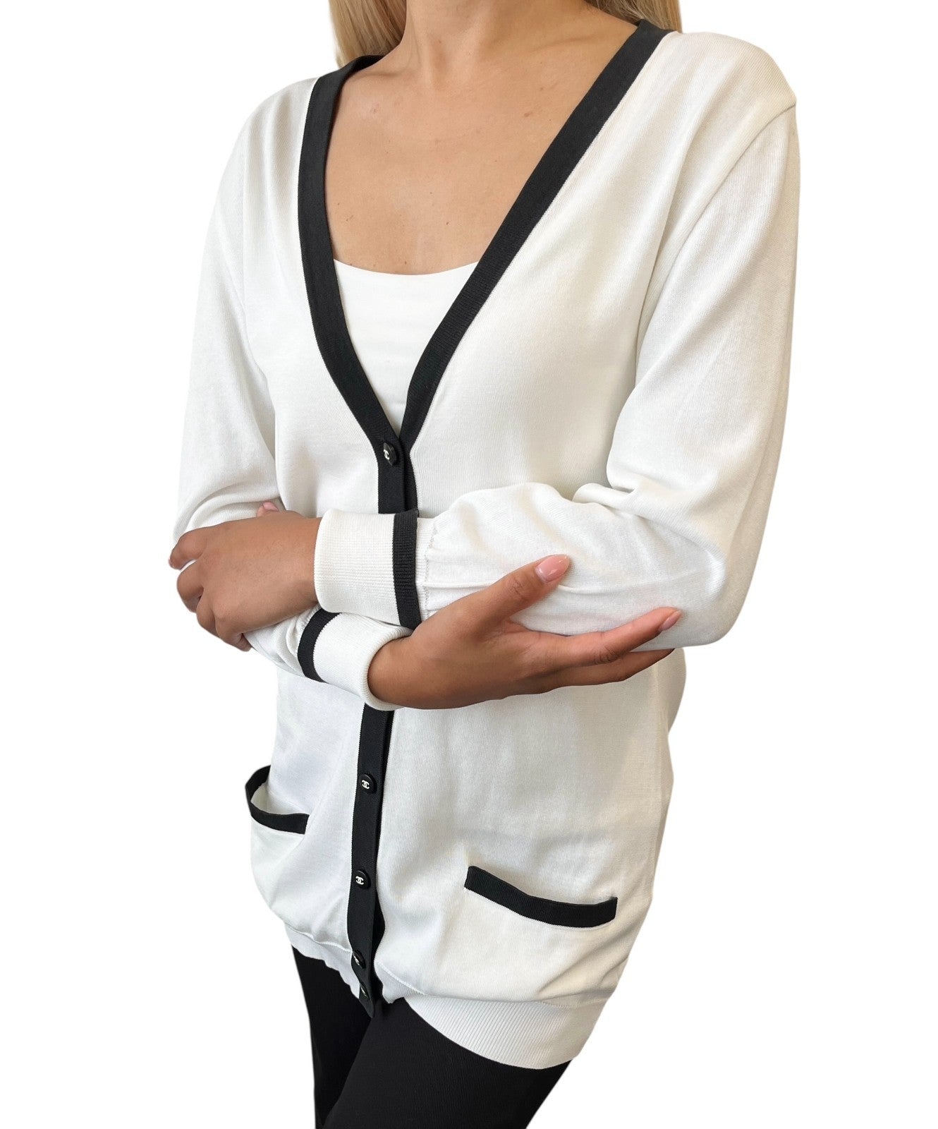 CHANEL Vintage 96P CC Mark Logo Cardigan Knit Button #46 White Black Cotton