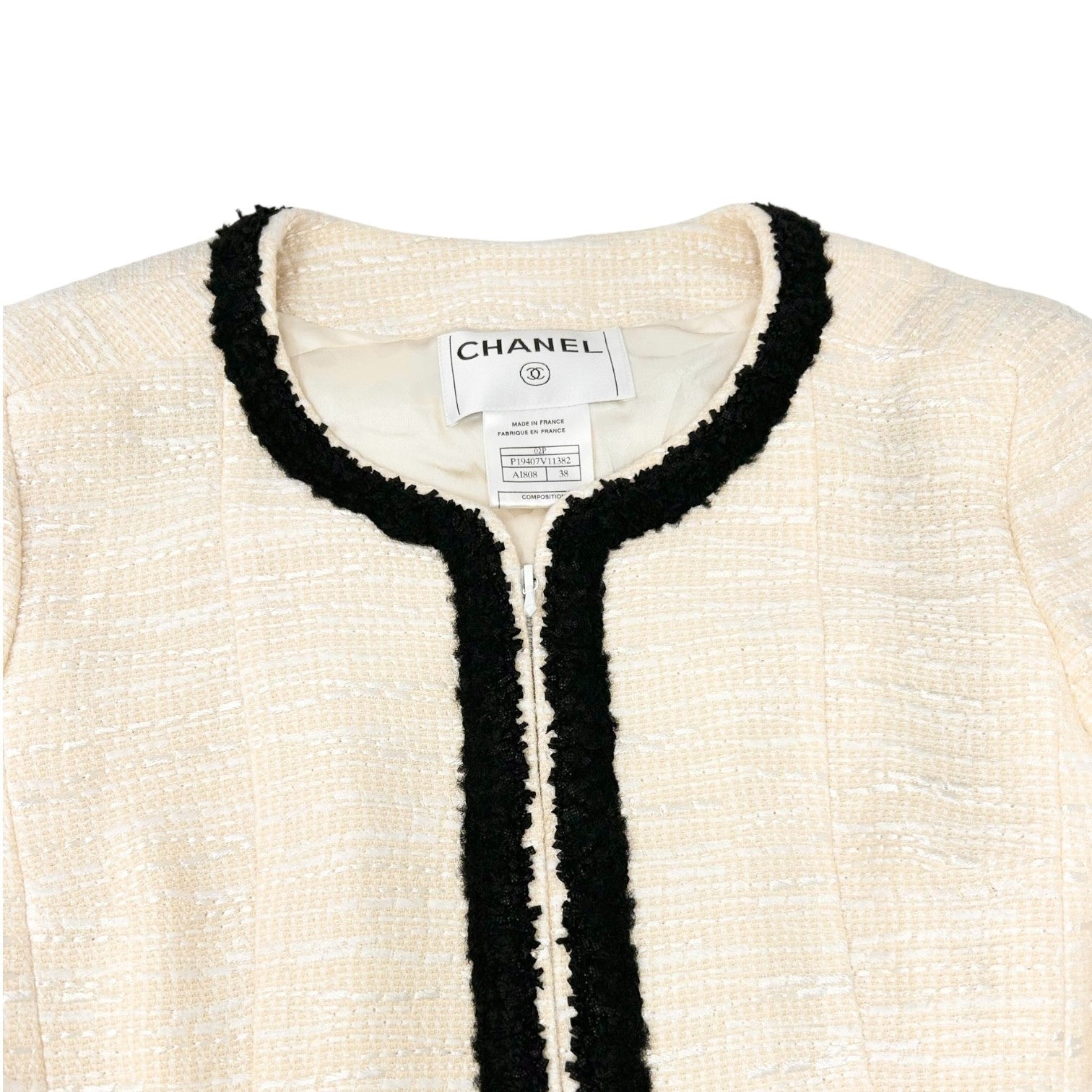 CHANEL Vintage 02P CC Logo Tweed Jacket #38 Cream Black Long Sleeve Zip Button
