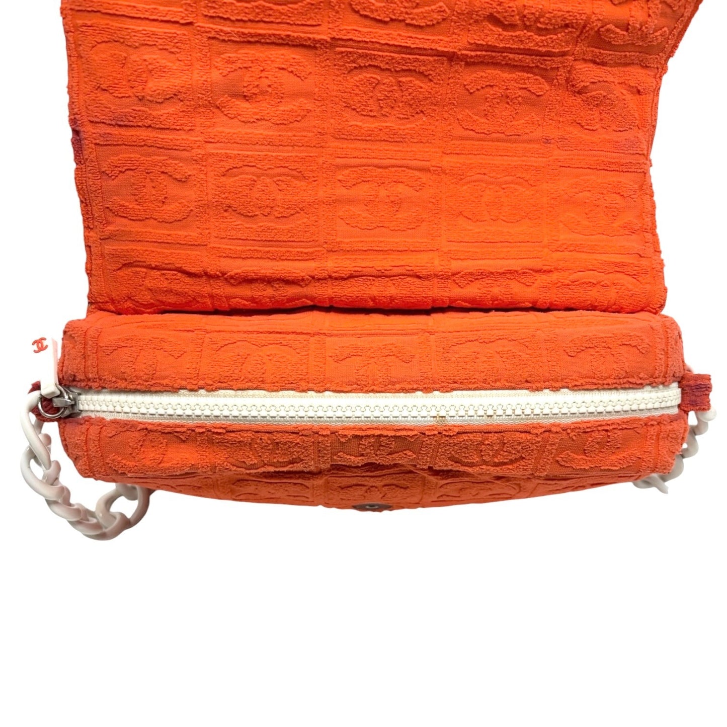CHANEL Vintage 02S CC Logo Chain Shoulder Bag Terry Cloth Orange White 901896