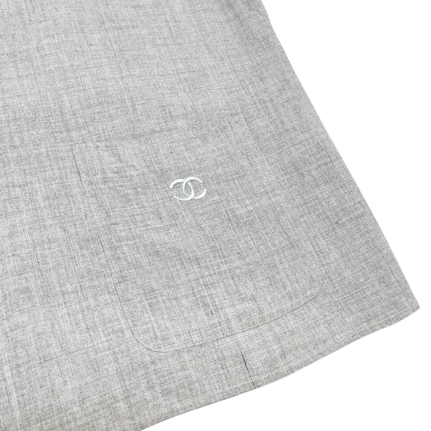 CHANEL Vintage 99P CC Logo Button Up Shirt #42 Blouse Top Pocket Gray Rayon