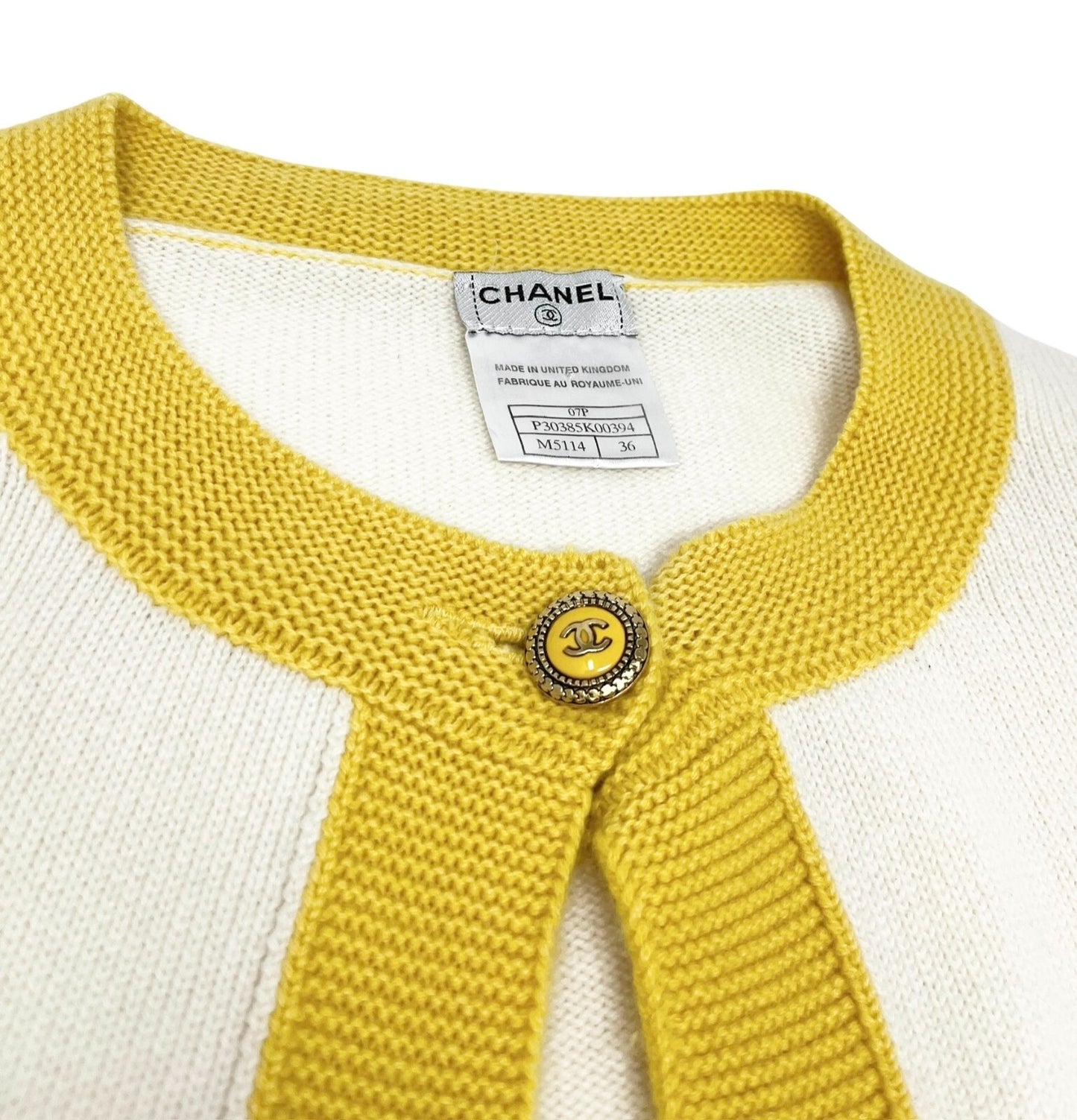 CHANEL Vintage 07P CC Logo Cardigan Sweater Top #36 Cream Yellow Cashmere