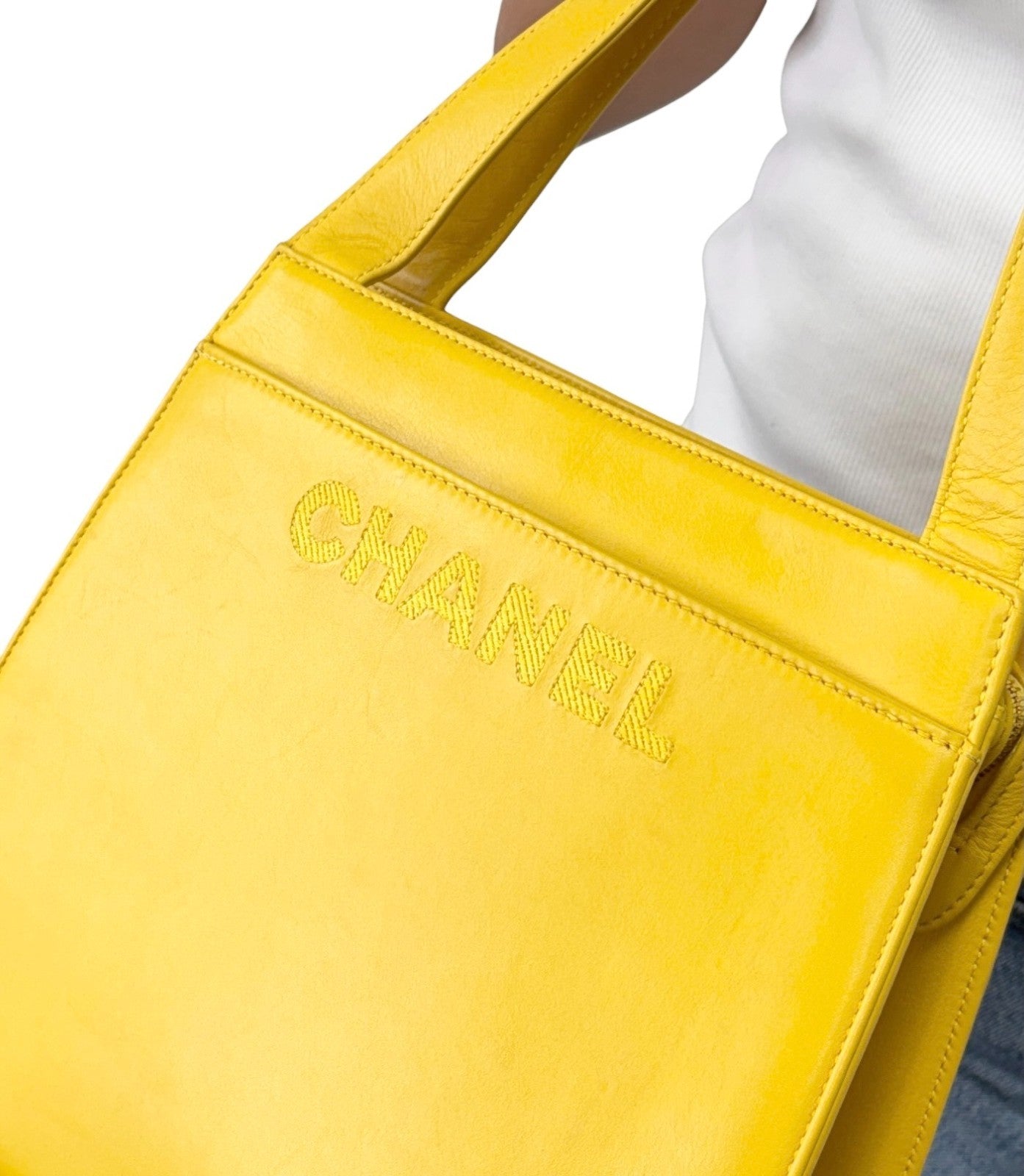 CHANEL Vintage Stitch CC Logo Tote Shoulder Bag Yellow Leather Zip 901884