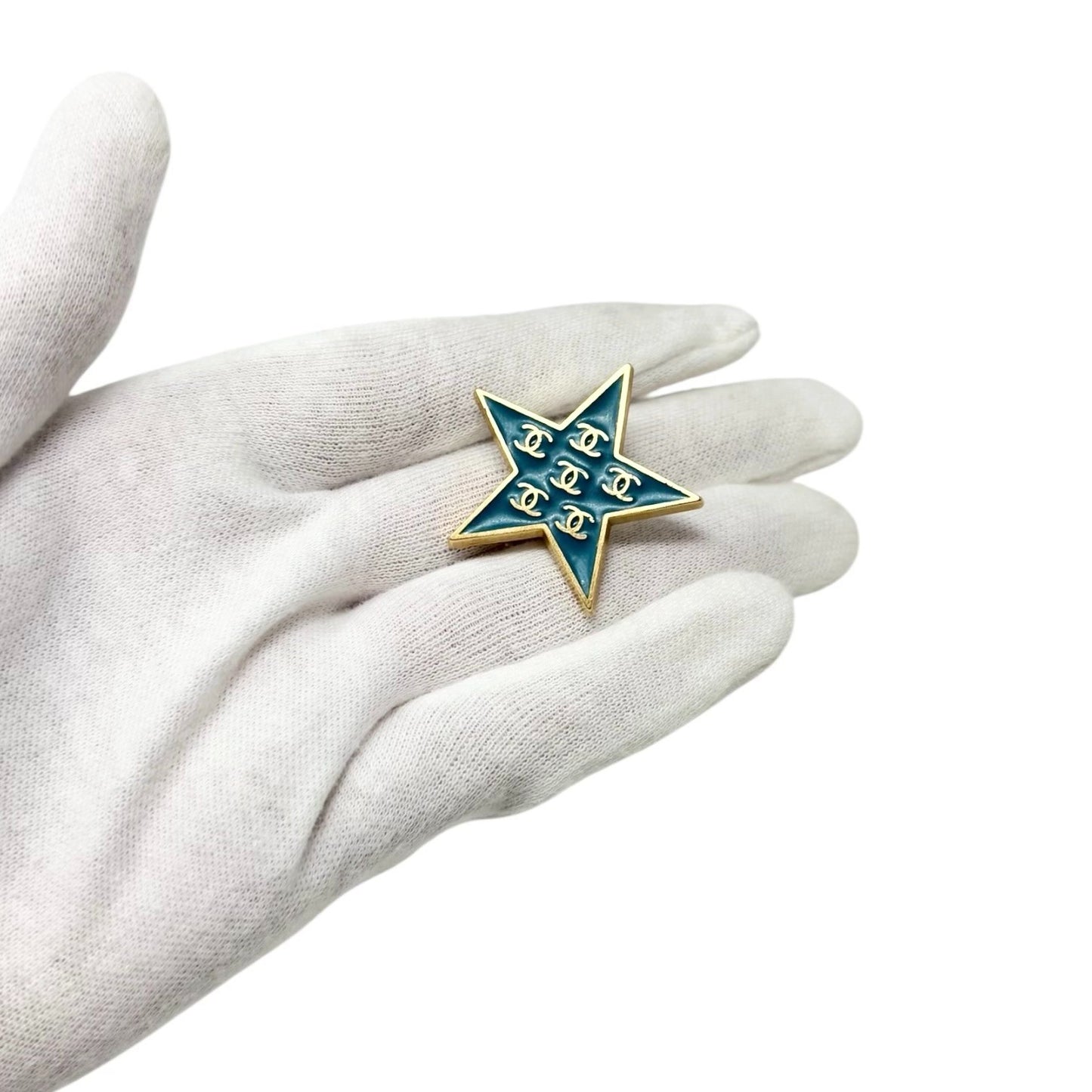 CHANEL Vintage 01P CC Logo Star Design Earrings Accessory Blue Gold Metal