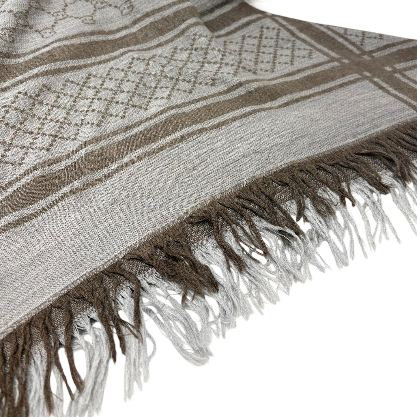 GUCCI Vintage GG Logo Monogram Fox Fur Shawl Scarf Wrap Gray Brown Wool 902585