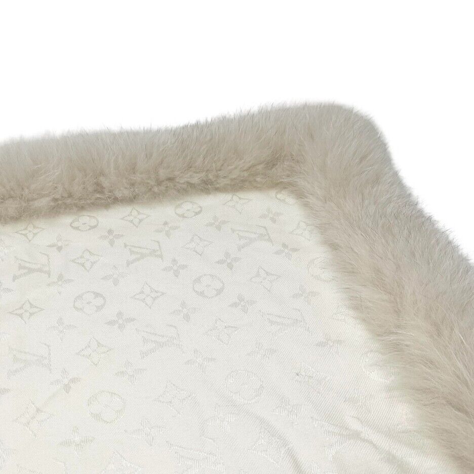 LOUIS VUITTON Vintage LV Monogram Shine Fur Scarf Wrap White Silk Rank AB+