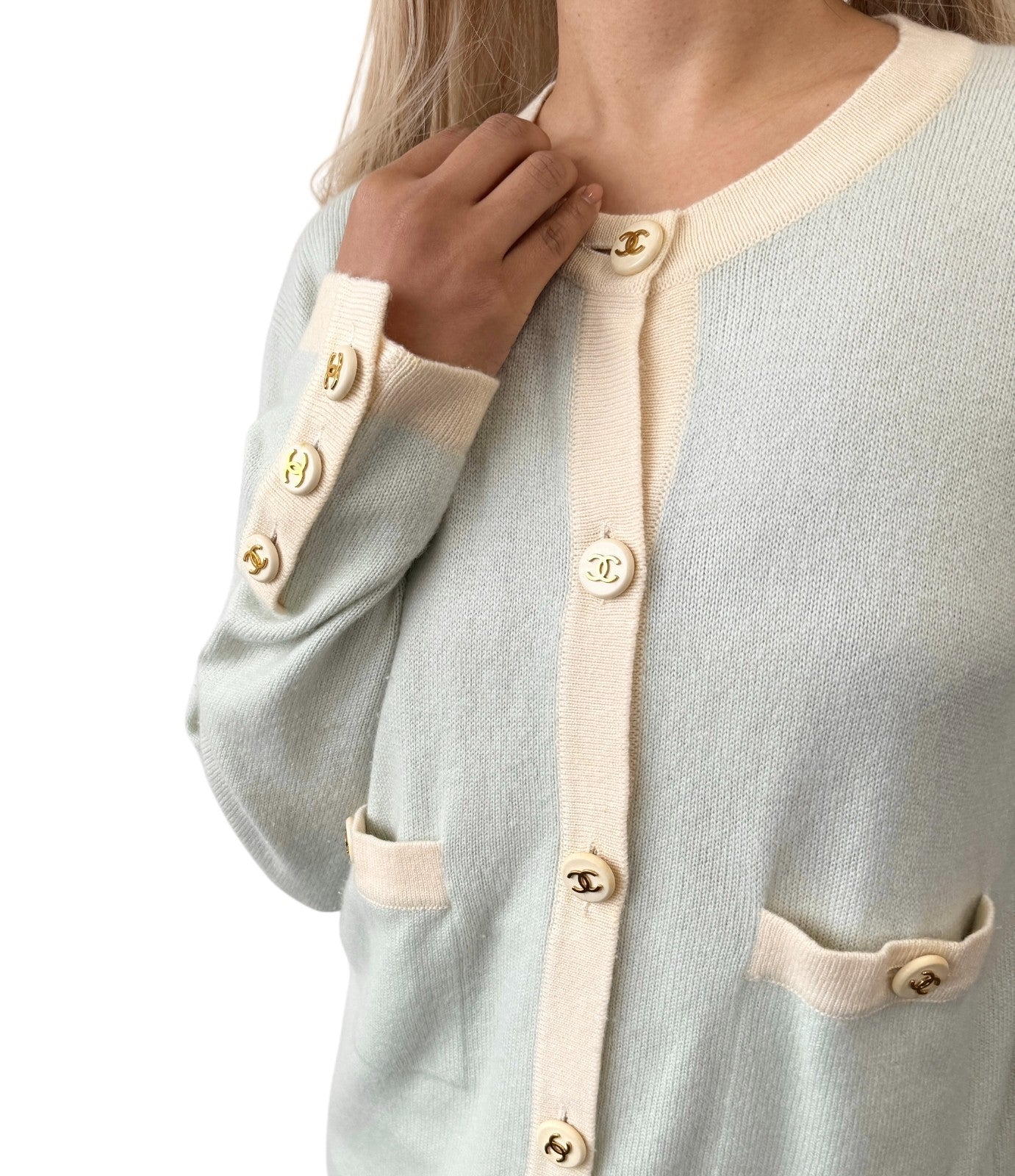 CHANEL Vintage 94C CC Button Trimmed Cashmere Cardigan Knit Top #40 Mint Green