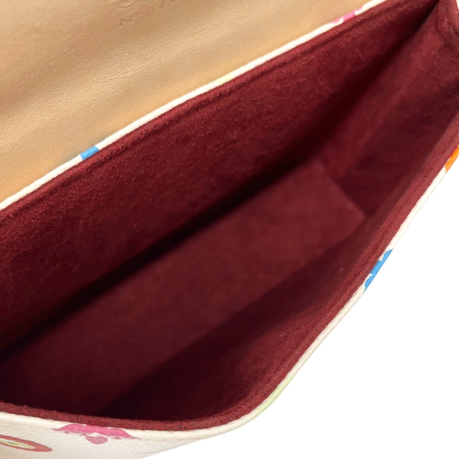 LOUIS VUITTON Vintage M92055 Eye Love Monogram Pochette Eye Miss You Bag