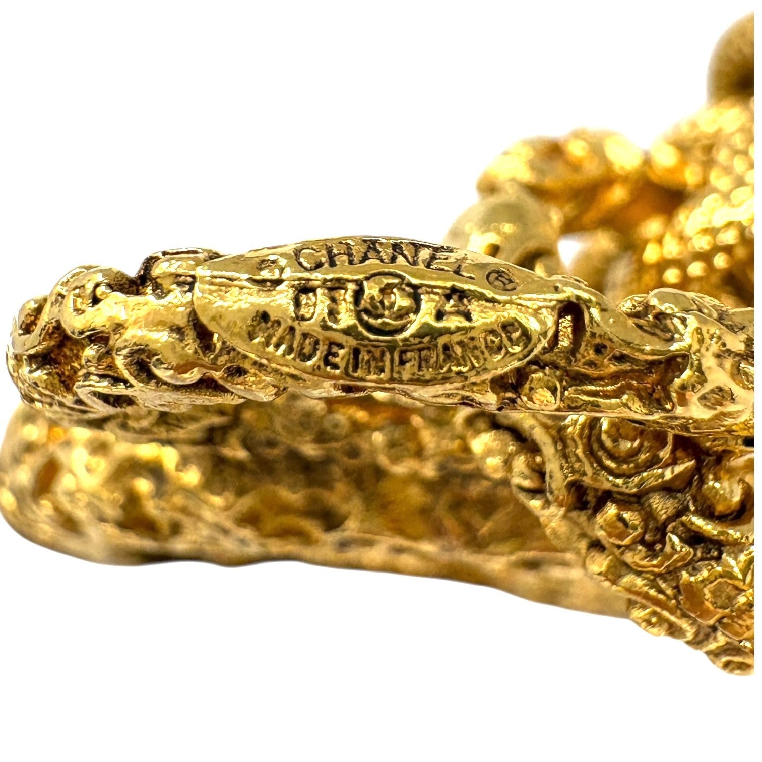 CHANEL Vintage 93A CC Logo Pendant Necklace Chain Gold Black Metal Accessory