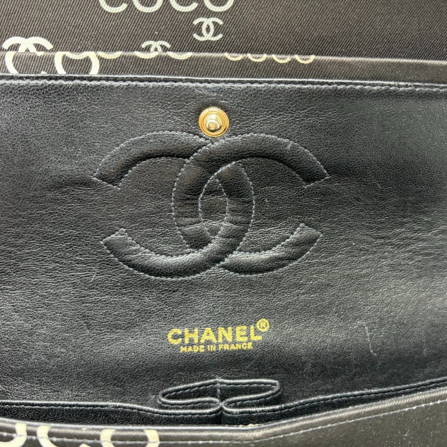 CHANEL Vintage CC Logo Print Turnlock Quilted Chain Shoulder Bag Black 902275