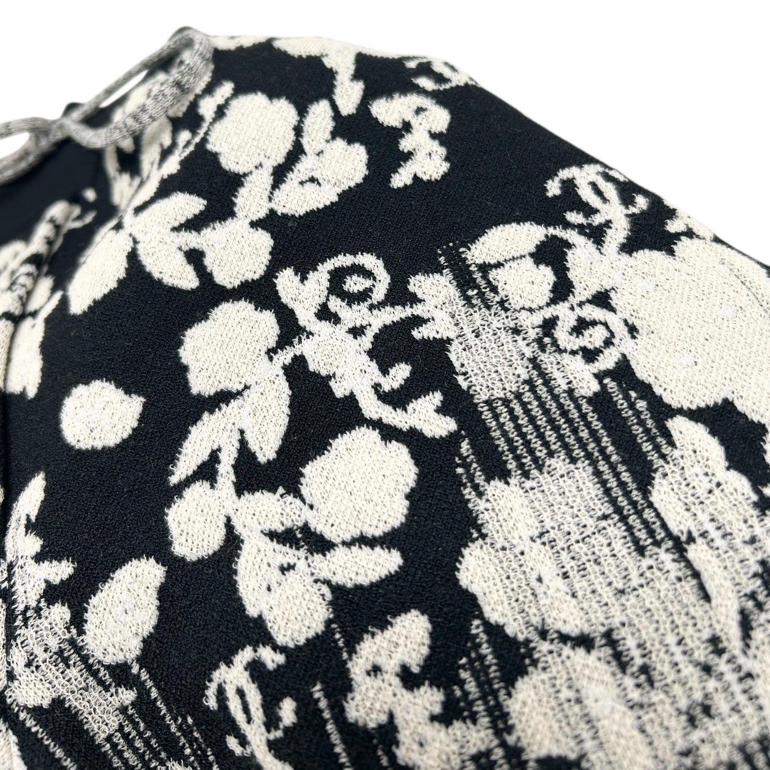 CHANEL Vintage 14C CC Logo Short Pants Bottoms #36 Black White Cotton Rayon