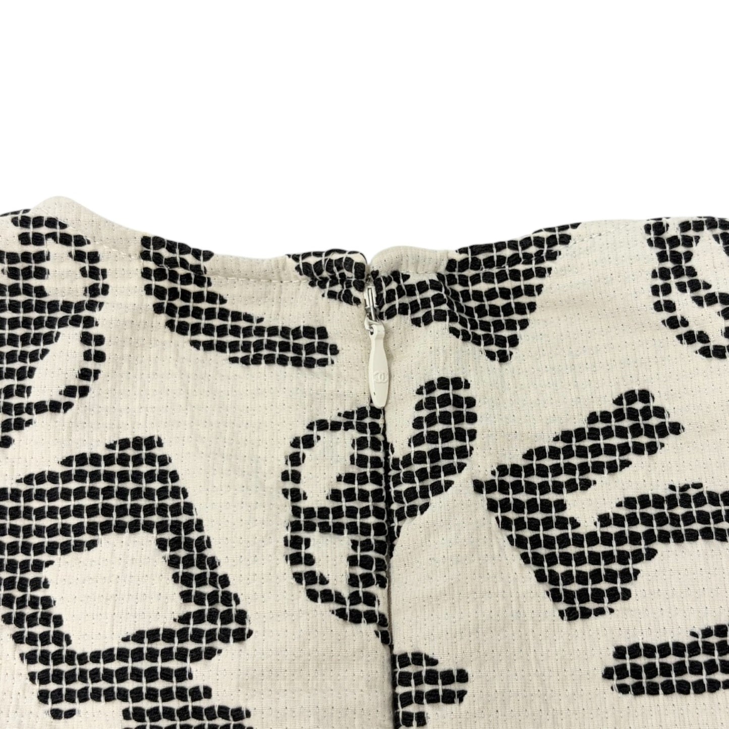 CHANEL Vintage 06P CC Camellia No.5 Print Tank Top #36 White Black Zip 902288