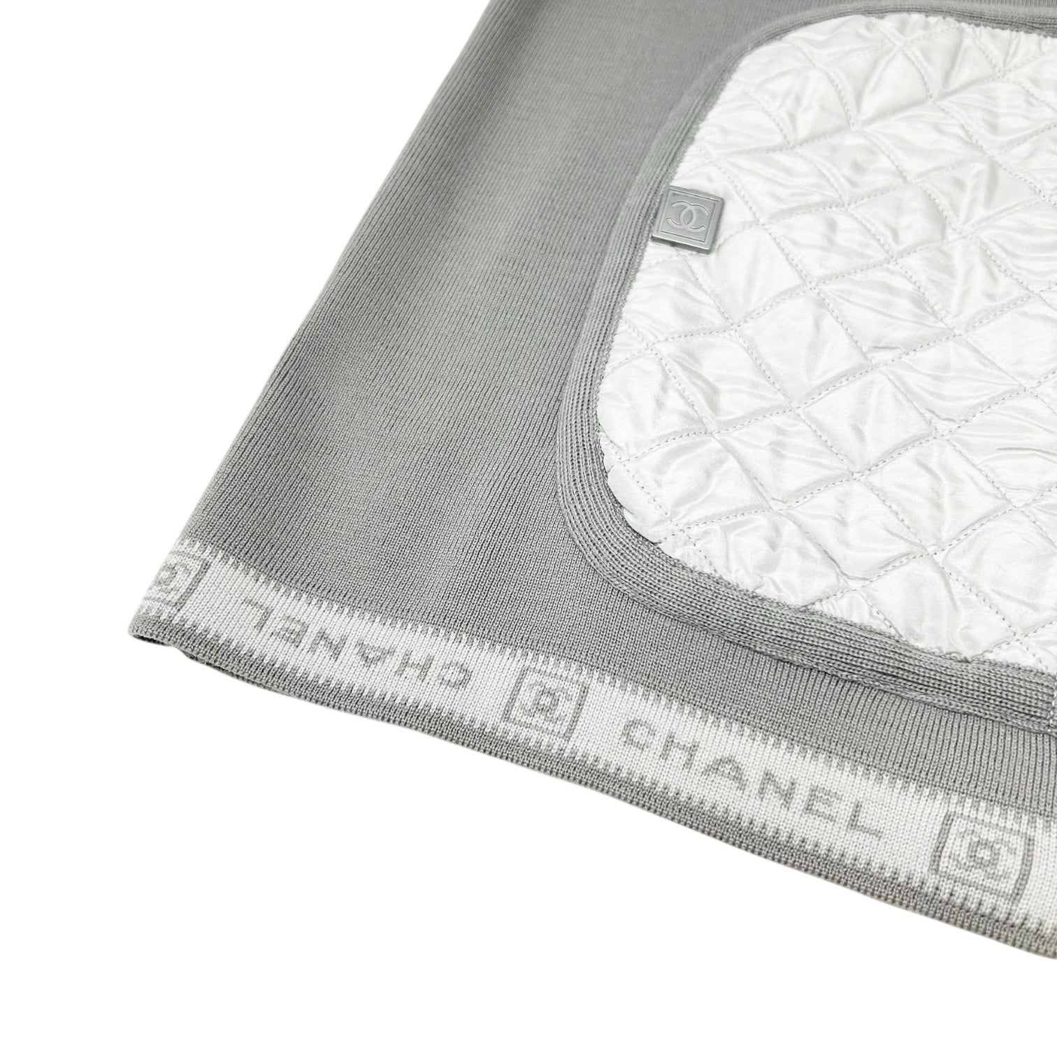 CHANEL Sport Vintage 04P CC Logo Zipped Quilted Jacket Top #44 Gray Silver Wool