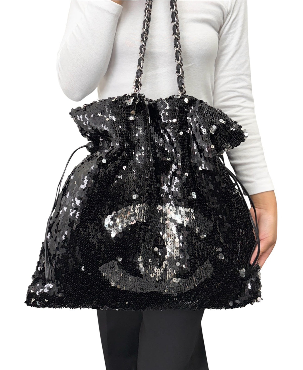 CHANEL Vintage CC Logo Sequins Chain Shoulder Bag Black Silver Leather 902476