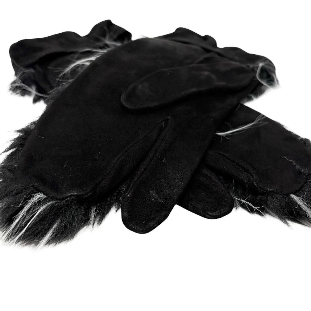 CHANEL Vintage CC Logo Fur Gloves Mittens #7.5 Black White Suede 902358