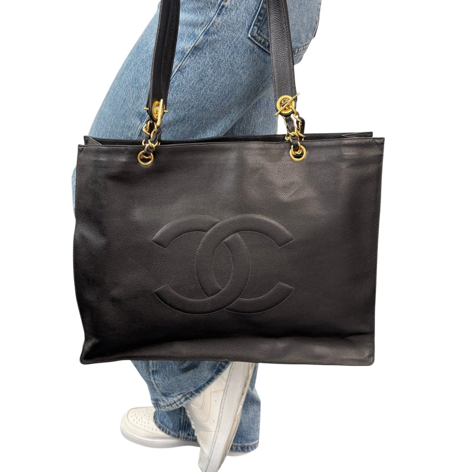CHANEL Vintage Bic CC Logo Chain Shoulder Tote Bag Black Gold Leather 902079